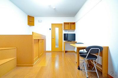 居室・リビング　1Ｆのお部屋はフローリング