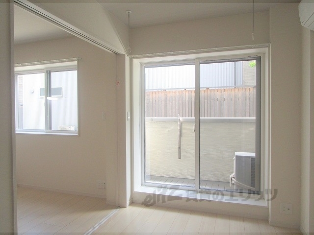 居室・リビング　洋室