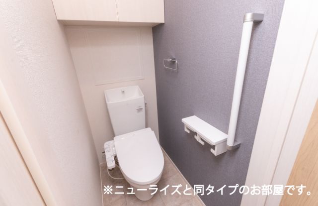 【上田市神畑のアパートのトイレ】