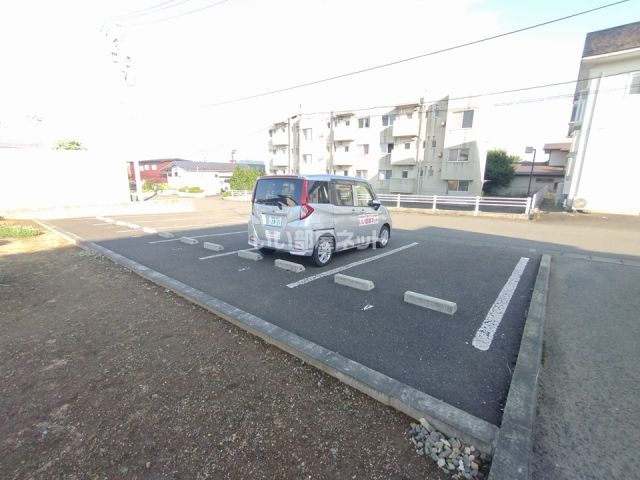 【ANESIS　Iの駐車場】