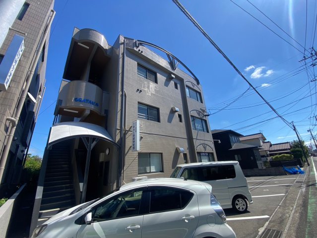 【OGATAビルの建物外観】