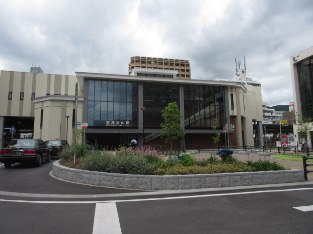 【グランドシャトー本山の小学校】