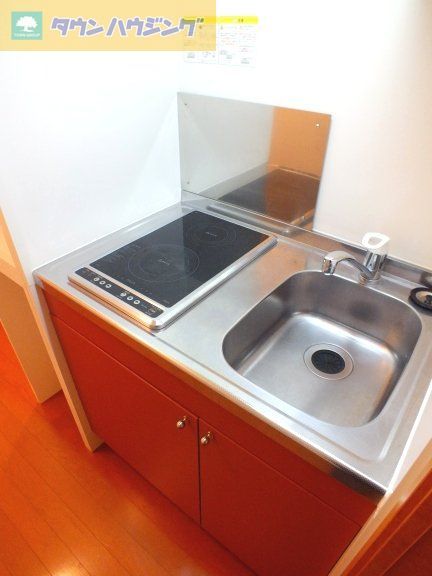 キッチン　2口電気コンロ