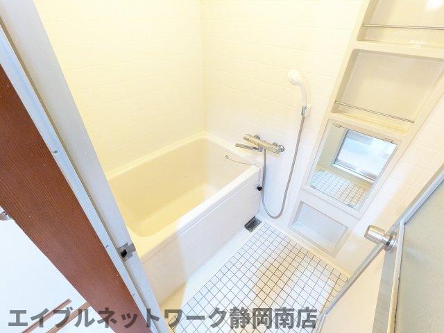 バス・シャワールーム　日々の暮らしに欠かせないお風呂です