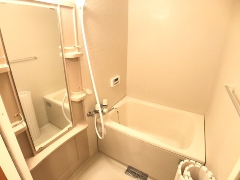 バス・シャワールーム　図面と現状に相違がある場合には現状を優先