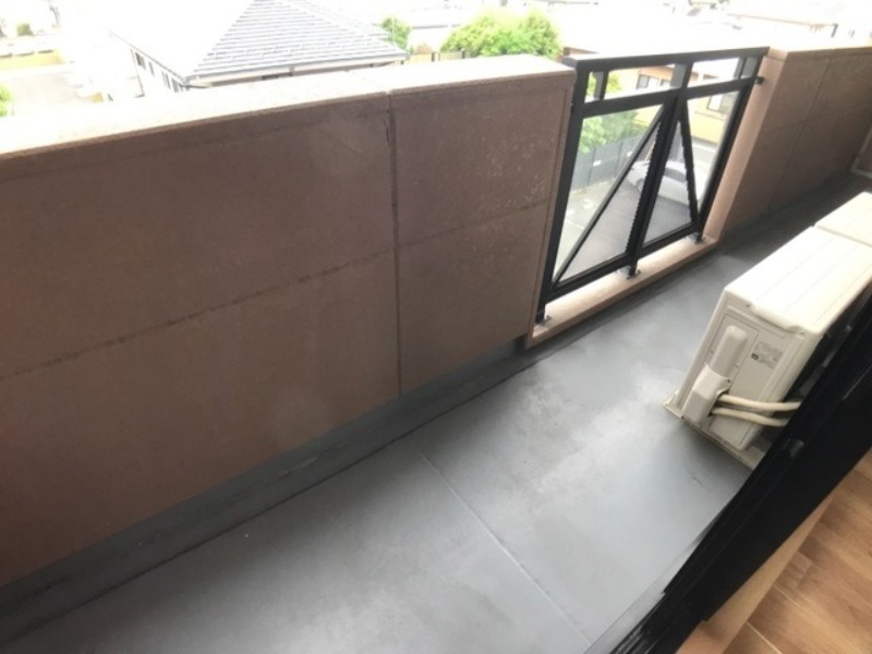 バルコニー　図面と現状に相違がある場合には現状を優先