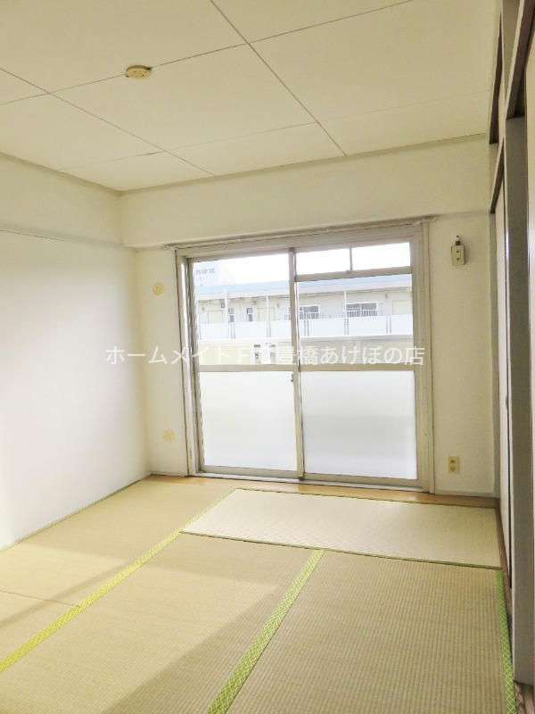 居室・リビング　同型別部屋写真