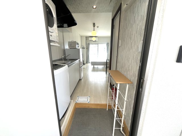 玄関　（現状を優先します）