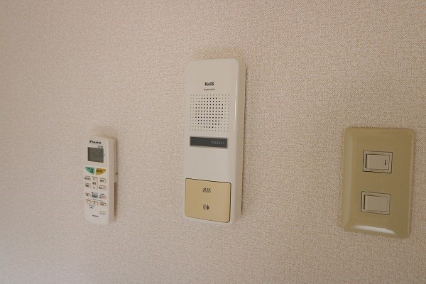 セキュリティ　インターフォン付き。突然の来客にも困りません。