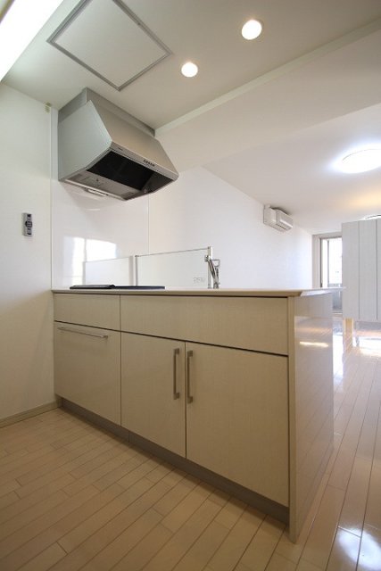 キッチン　同物件別室です。