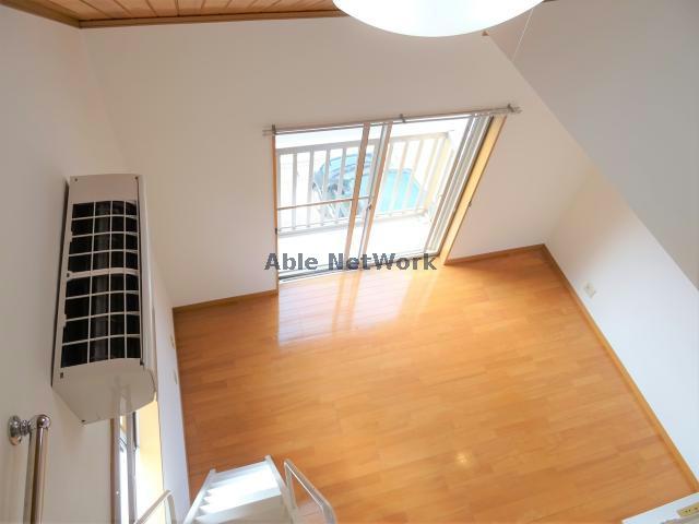 その他部屋・スペース　ロフトからの眺め