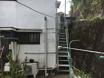 建物外観　B棟2階入口