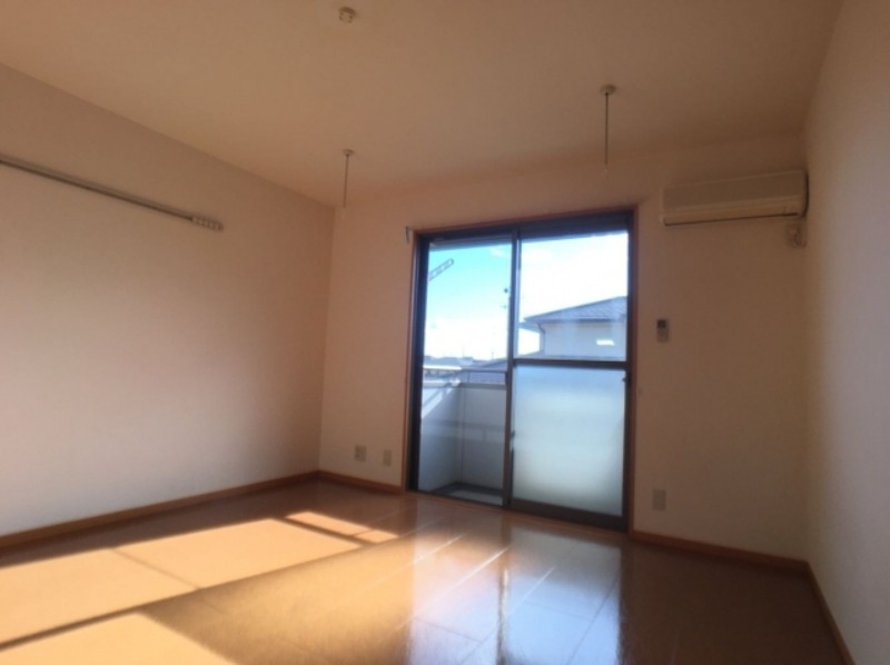 居室・リビング　図面と現状に相違がある場合には現状を優先