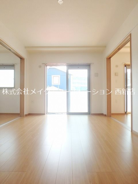 居室・リビング　※別部屋のお写真