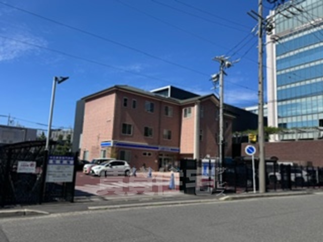 コンビニ　ローソン　中日美容専門学校店（コンビニ）まで156m