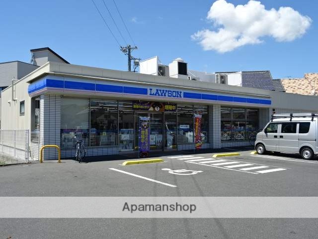 コンビニ　ローソン（コンビニ）まで298m