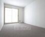居室・リビング　温かみのあるカーペット使用
