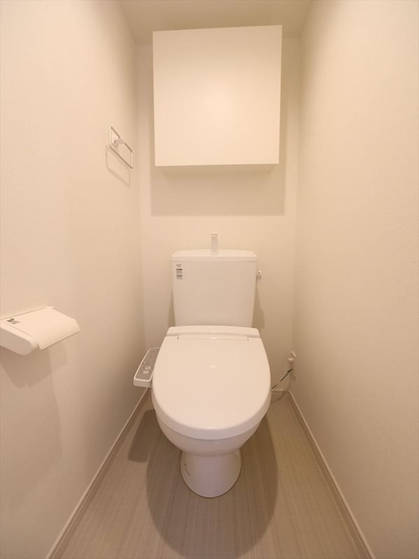 トイレ　温水洗浄便座付トイレ