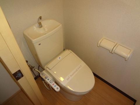 トイレ　シャワー付トイレ