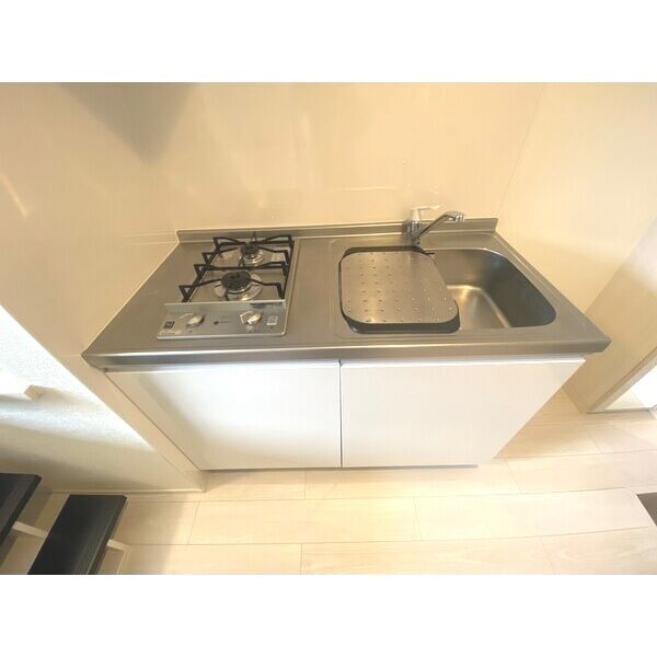 キッチン　同シリーズの写真となります。