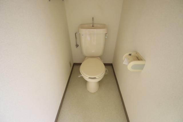 トイレ　別室の参考写真です。※現況優先