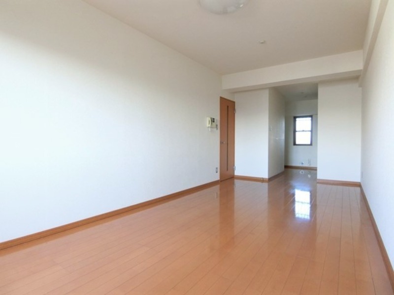 居室・リビング　図面と現状に相違がある場合には現状を優先