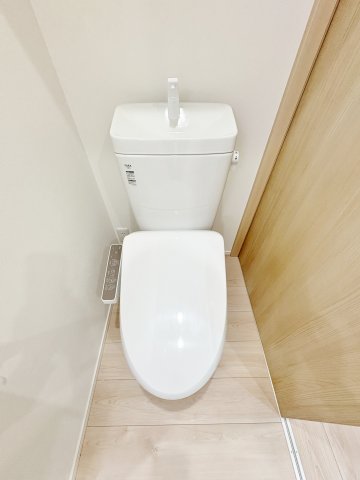 トイレ　※同仕様写真