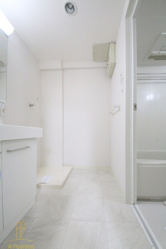 洗面設備　サムティ難波グレイス