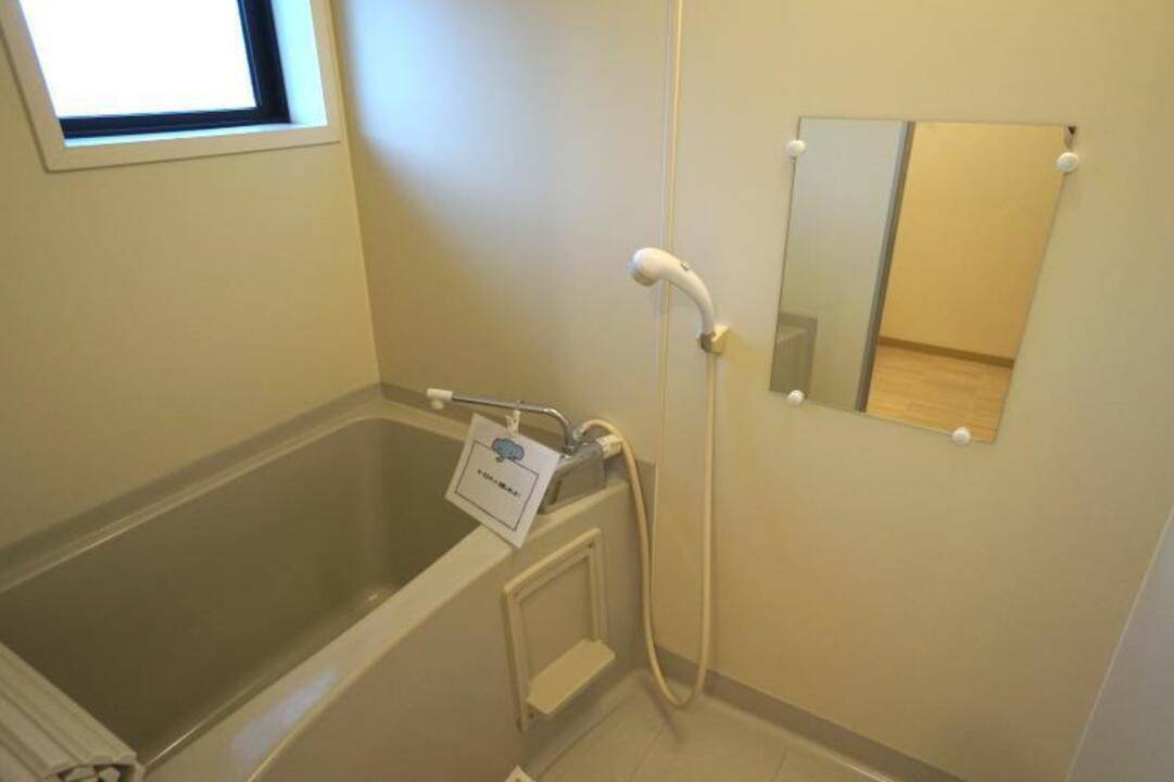 バス・シャワールーム　浴室