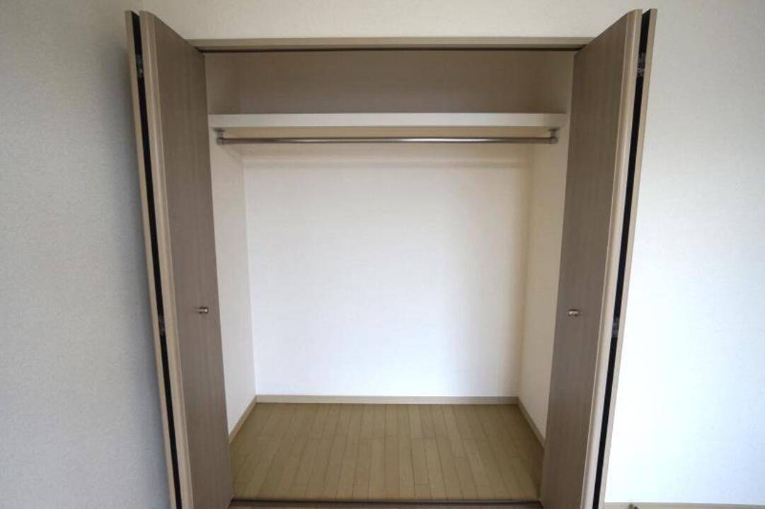収納　クローゼット