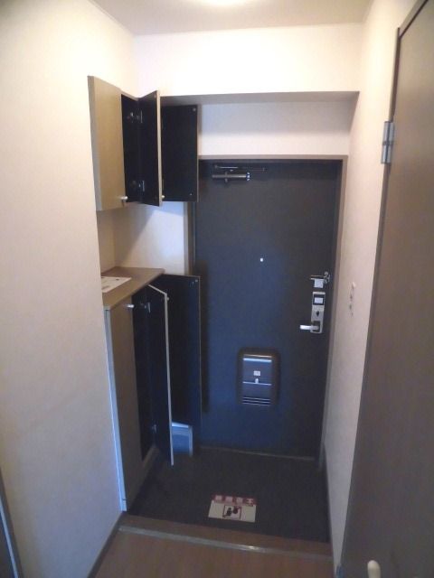 玄関　たっぷりシューズボックス