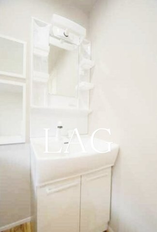 洗面設備　洗面台です。