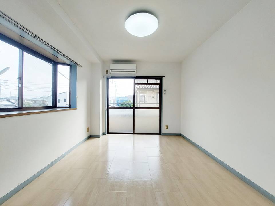 居室・リビング　リビング