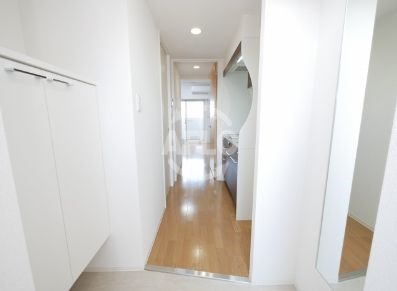 玄関　ラシーヌ天王寺町南　玄関