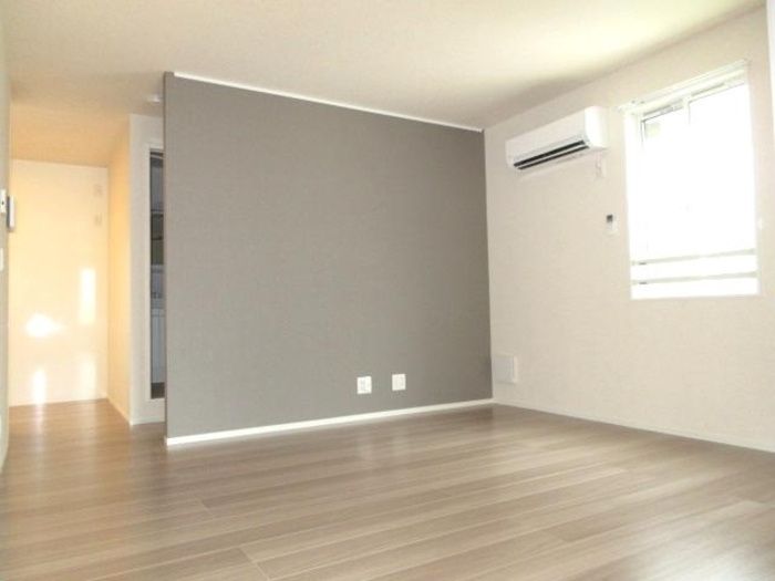 居室・リビング　☆明るい洋室☆