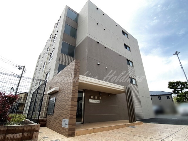 建物外観　鉄筋コンクリートマンションで防音面も安心♪