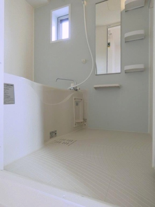 バス・シャワールーム　図面と現状に相違がある場合には現状を優先