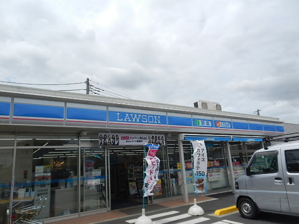 コンビニ　ファミリーマート小金井北大通り店（コンビニ）まで516m