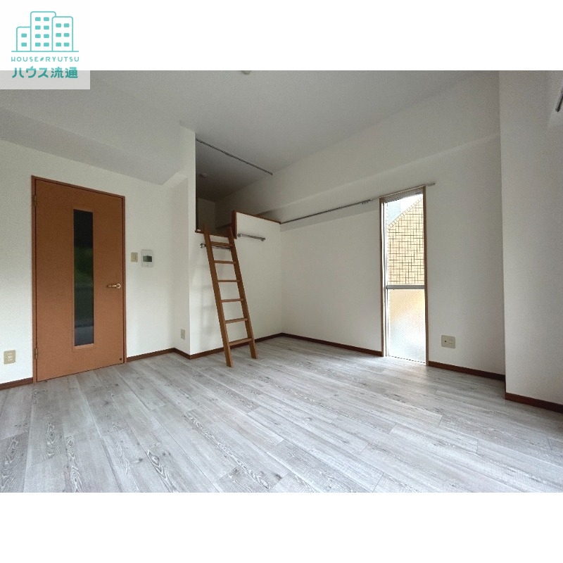 その他　写真は別号室のものです。