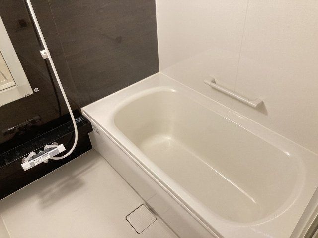 バス・シャワールーム　別のお部屋の写真です