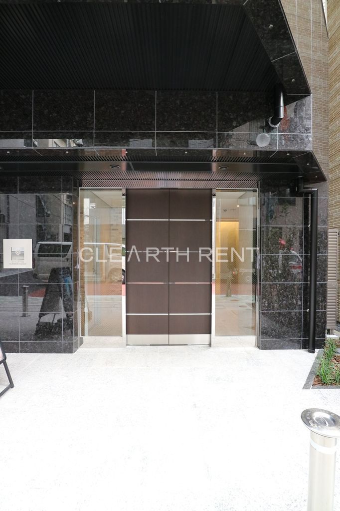 エントランス　入居後も安心・直接の管理会社