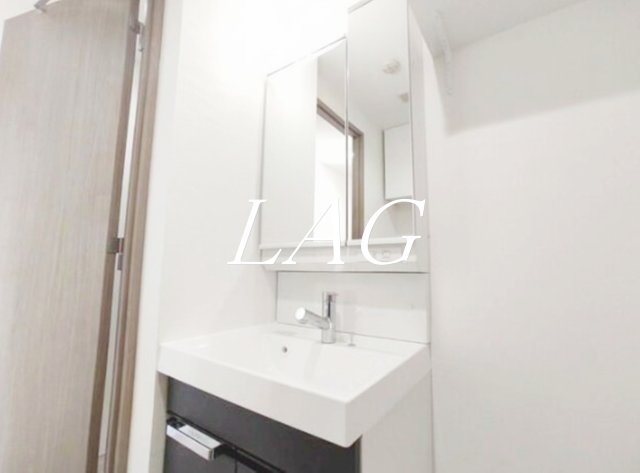 洗面設備　洗面台です。