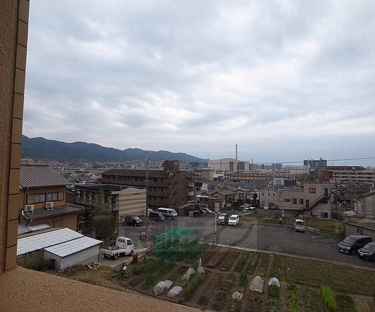 眺望　高台に位置しているので眺望良好です。