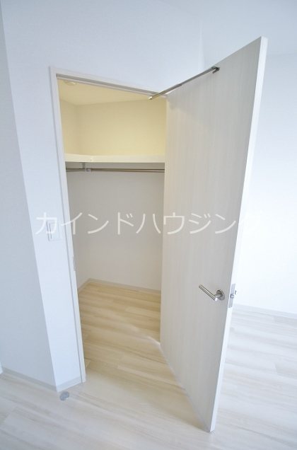 収納　ウォークインクローゼット