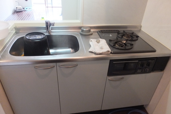 キッチン　※別部屋の写真です