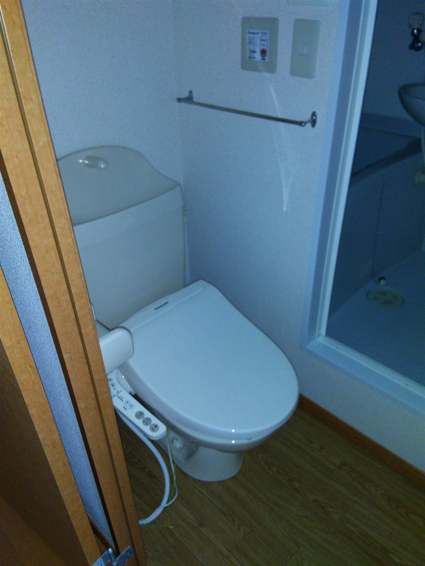トイレ　☆暖房便座付きトイレ☆※同タイプ