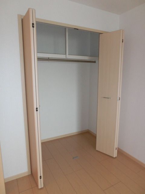 収納　たっぷり入るクローゼット