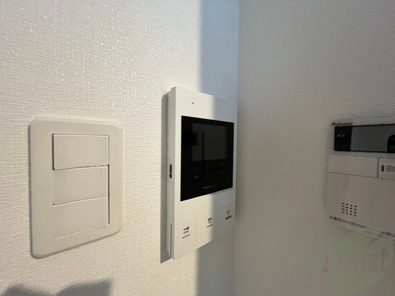 セキュリティ　ＴＶモニター付インターホンです。来客者の顔が見えるので安心！