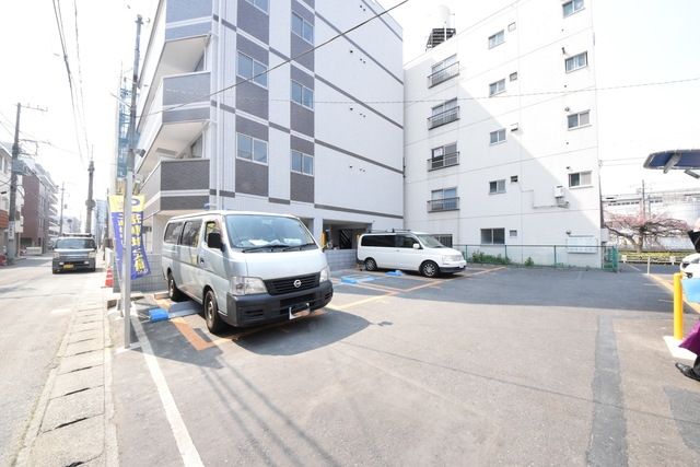 駐車場　近隣月極駐車場