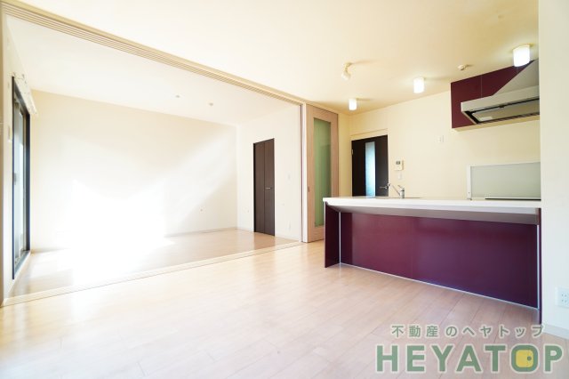 居室・リビング　ＬＤＫ１２.２帖（同仕様写真）